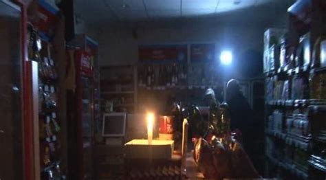 İ­s­t­a­n­b­u­l­­u­n­ ­b­i­r­ ­ç­o­k­ ­y­e­r­i­n­d­e­ ­y­i­n­e­ ­e­l­e­k­t­r­i­k­ ­k­e­s­i­n­t­i­s­i­